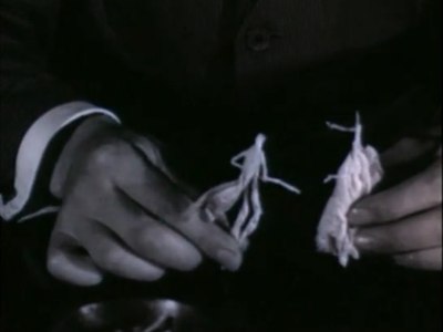 Scene from „Oczekiwanie” (“Awaiting”), a 1962 Polish short film featuring origami