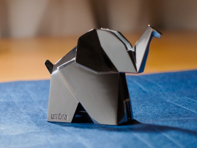 Umbra jewelry and ring stand shaped as an origami elephant