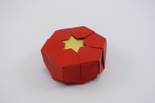 Box with Color-Change Star (Hexagonal)