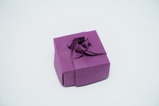 Box with Shy Flower