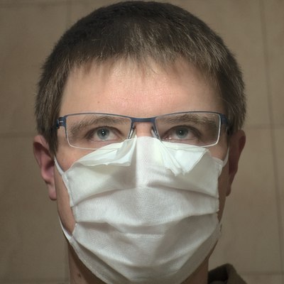 Fog stoppers to reduce fogging of your glasses (Mcihał Kosmulski)