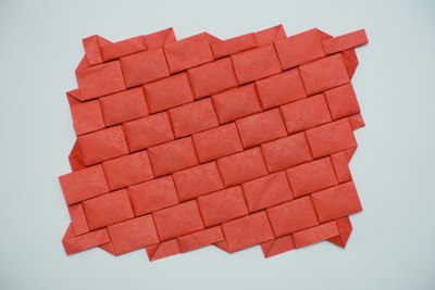 Shifted Bricks (Michał Kosmulski)
