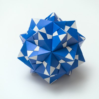 Spiked Icosahedron from Bow-Tie Sonobe