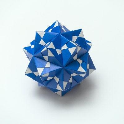 Spiked Icosahedron from Bow-Tie Sonobe